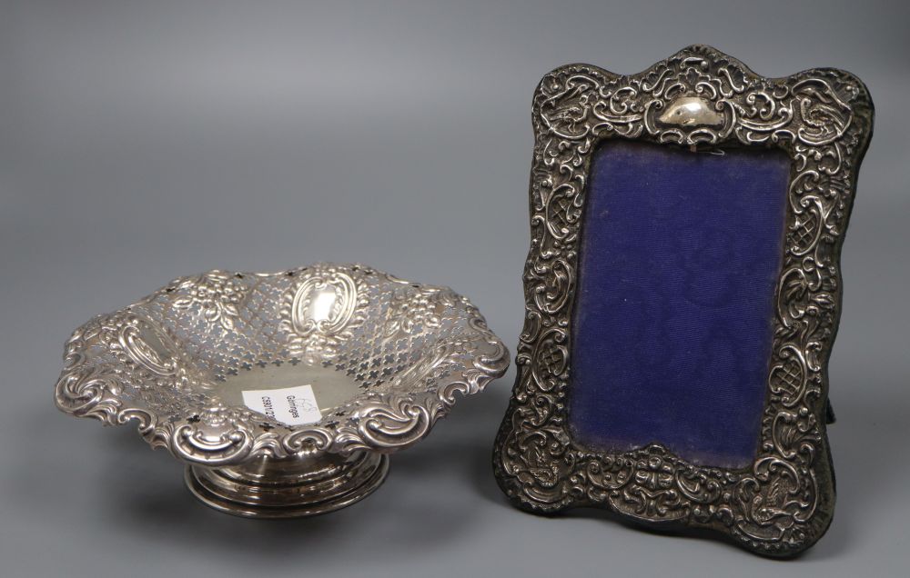 A George V pierced silver pedestal dish, James Dixon & Sons, Sheffield, 1910  a photo frame.